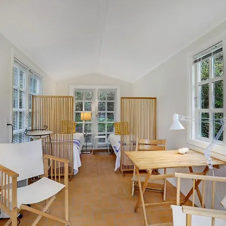 3 Bedroom Beautiful In Feriehus